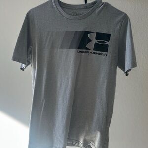 Under Armour Men's T-Shirt in Gray